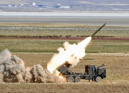 土耳其TR-300火箭炮发射