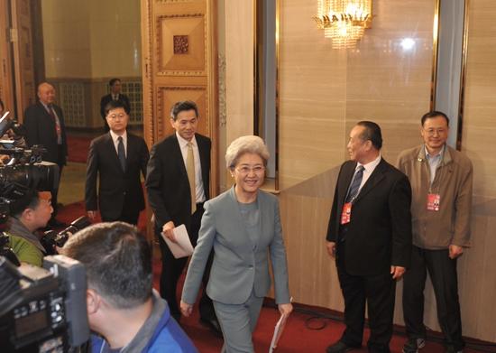 ����ͼ����Ө�μӷ�����