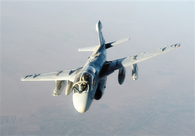 EA-6B“徘徊者”电子战飞机