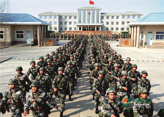 资料图:解放军训练