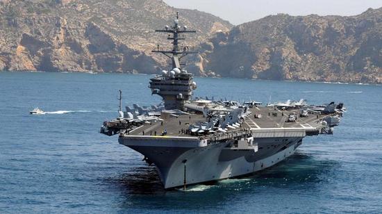 资料图:美国“斯坦尼斯”号航母