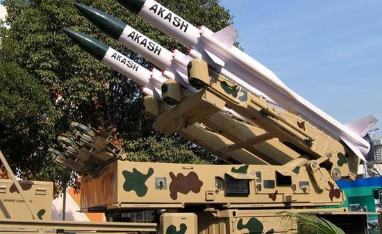 印度自行研制的阿卡什防空导弹系统