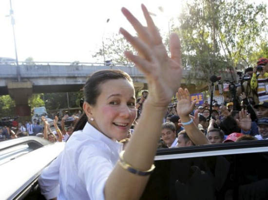 资料图:菲女总统参选人格雷丝·傅成为菲律宾国内的热点人物。