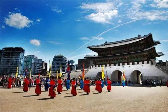 去韩国旅游今年来成为了中国游客“物美价廉”的选择