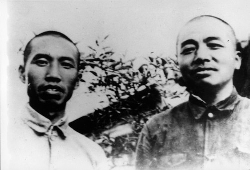资料图:左权与彭德怀。