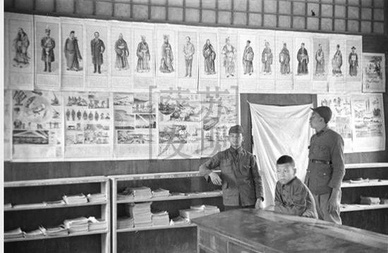 ��������ͺ�ĸ�ĺ�Ӱ������������Ƭ��һ���֡�