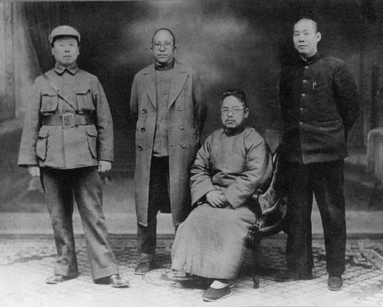 武士敏,杨虎城,冯钦哉,孙蔚如(左起)合影,1933年春