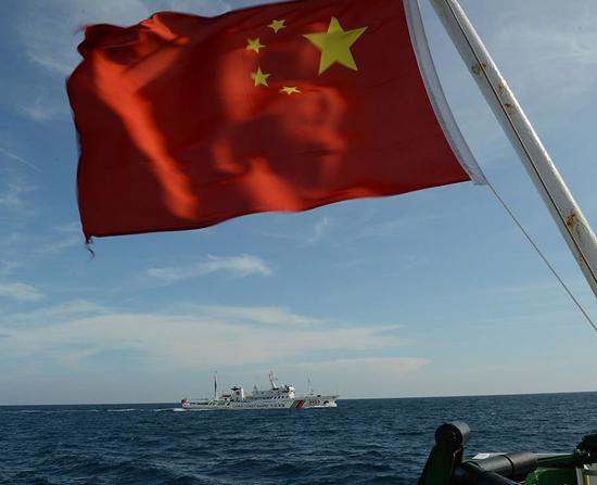 中国海警编队巡航钓鱼岛海域