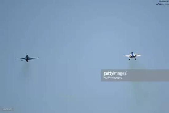 X-2和F-2的大小直观对比