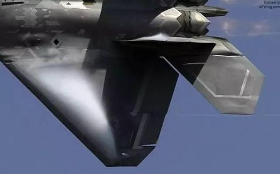 F-22的两段式襟副翼