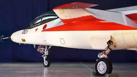 “心神”的单片式襟副翼