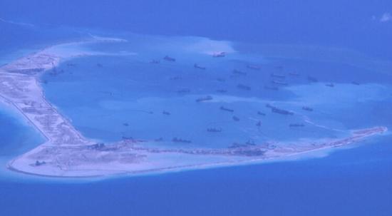 南海海礁建设