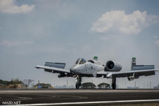 �����վ���վ������A-10C�������ӷ��ɱ������˿վ�������ɵ���Ƭ