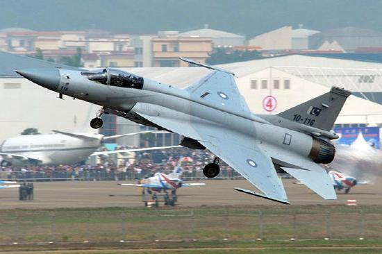 fc-1/jf-17战斗机由于无发可用不得不依赖rd-93