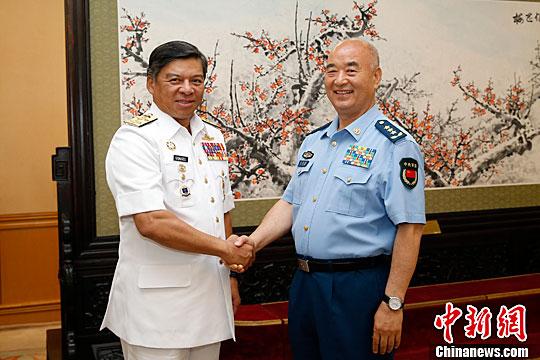 5��24�գ������ί����ϯ�������ڱ�������������Ǻ���˾���³��������������� ʢ���� ��