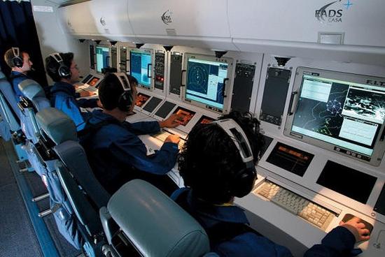 C-295预警机具备较强的指挥引导能力