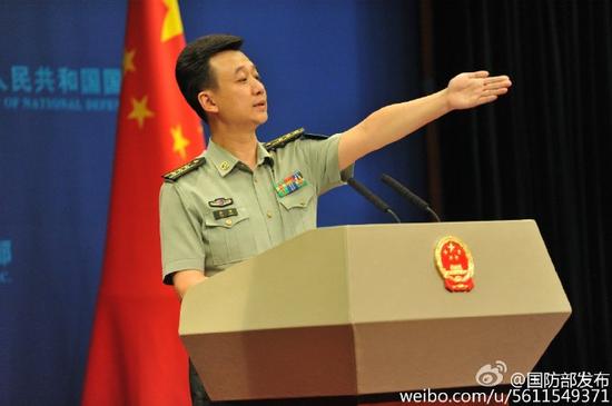 国防部新闻发言人吴谦上校答记者问。