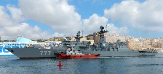 “雅罗斯拉夫·穆德里”号护卫舰近照,该舰此前曾用舷号727,现在改为777