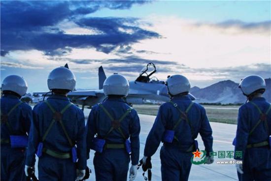 中国空军征兵广告