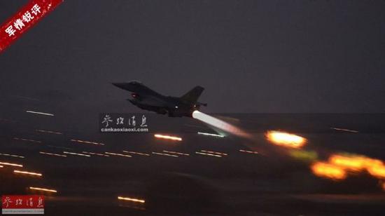 资料图：美空军F-16战机从位于土耳其境内的空军基地起飞空袭位于叙境内的恐怖分子据点