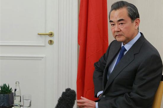 中国外交部长王毅:“部署萨德系统远远超出半岛的防卫需求。对此,任何的辩解都是苍白的。我们完全有理由、有权利质疑这一举动背后的真正图谋”