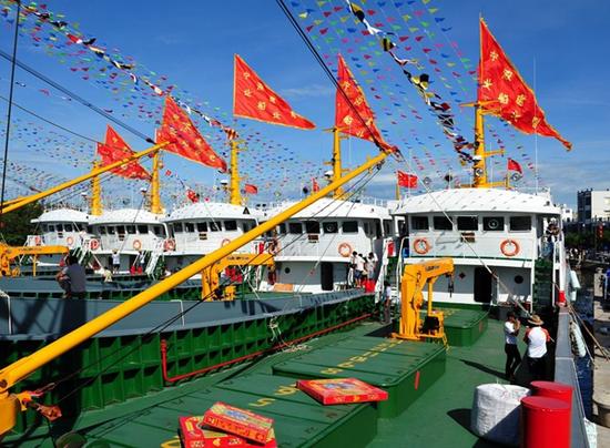 南海基础设施保 障服务功能不断增强,除了超强台风遇险,救助船只难以抵达之外,一般的海上搁浅、突发疾病、意外受伤,都能够通过各种渠道得到及时救援。