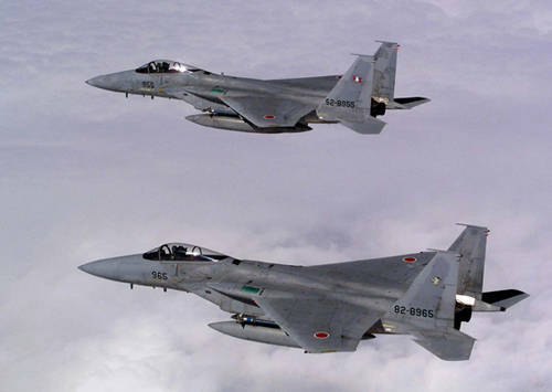 日本自卫队F-15J编队