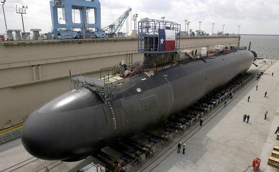 建造中的美国海军“弗吉尼亚”级攻击型核潜艇