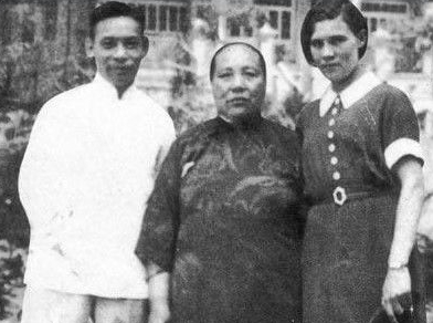 蒋经国、毛福梅、蒋方良 