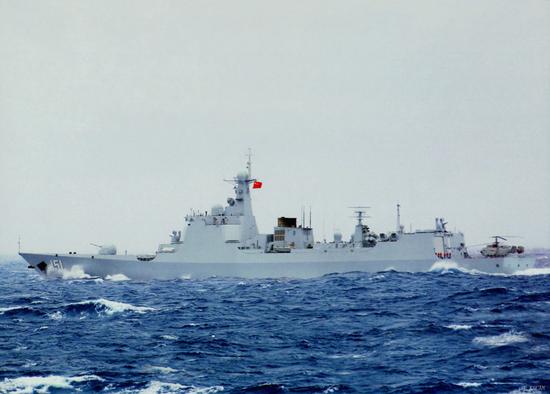052C级驱逐舰151郑州舰远海航行