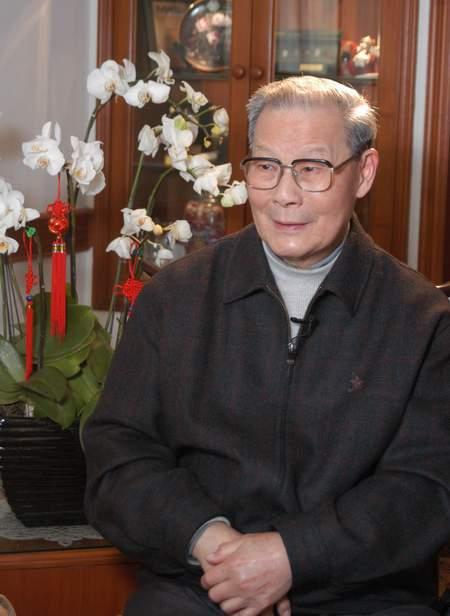 我国无机材料科学技术的奠基人和开拓者之一严东生逝世