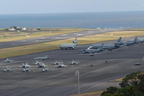 拉日什空军基地，美国空军的KC-10A、KC-135R和陆战队的F/A-18D