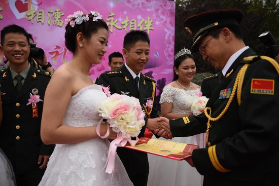 �䷢��Ӫ���֤ 