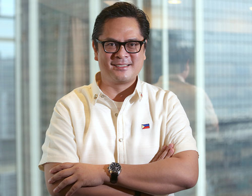 菲律宾总统新闻发言人、政府新闻部长安达纳尔