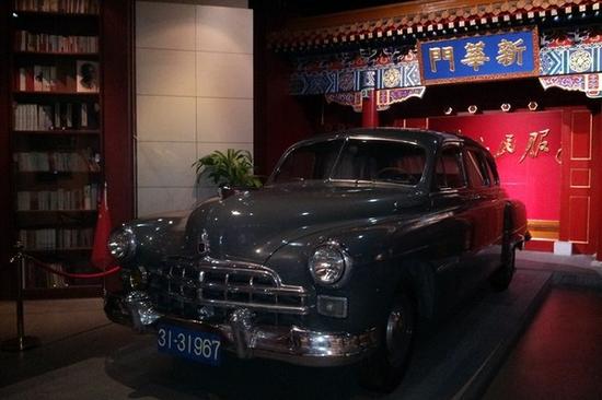 半个多世纪的历史风云已经过去,当我不经意间偶然发现这些被尘封了多年的历史真相时,我感叹于抗战期间国共两党之间那场看不见硝烟的战场的诡谲和惊险。