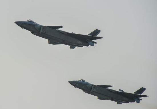 ͼƬ111գμӵʮһйչļ-20ɻбӷС»ΰ