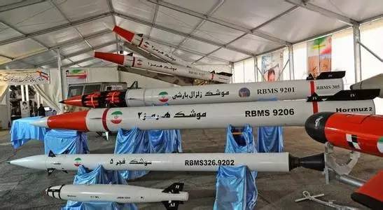 伊朗展示霍尔木兹系列反舰弹道导弹 注意其头部的区别