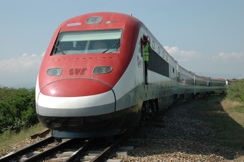 资料图：中国造火车在委内瑞拉试车成功。