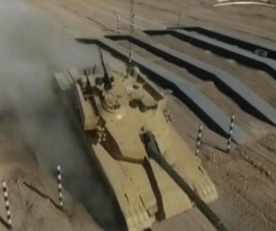 96B坦克经过针对性局部改进后,可以改善若干上次坦克两项竞赛中遇到的问题