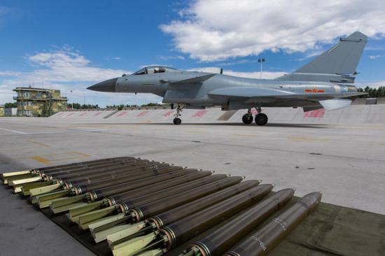 中国空军惊现抄底式改装:由歼7战机直接用上歼