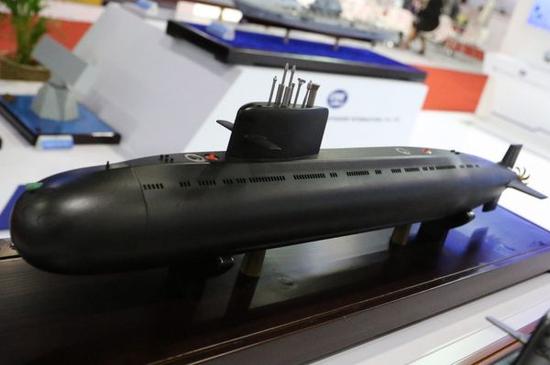 中国船贸在2017年曼谷防务与安全展上展出的S26T型潜艇模型