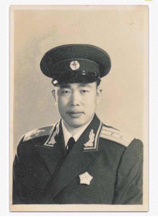 华龙毅于1955年