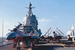 中国首艘国产航母正式服役