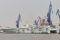 中国第2艘075两栖攻击舰正式下水