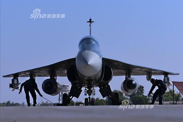 Baby与章子怡同框