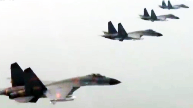 向实战迈进！我空军进行大机群跨区域演练