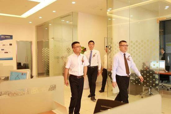 购车GO海沧的理由 嘉诚吉利4S店开业