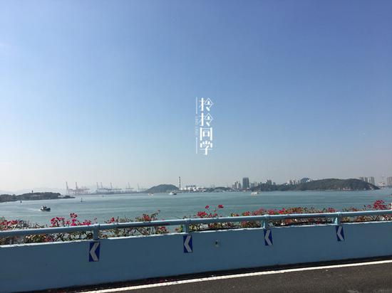 朋友说厦门是个很随和的小岛,适合度假,吃,住,时间的花费都不会太多。