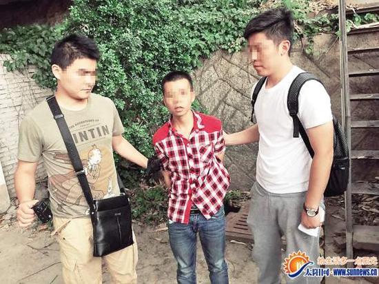 嫌疑人黄某润被抓获。警方供图