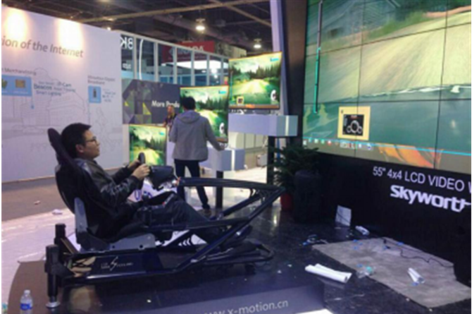 CES2016赛车新趋势 体验幻速赛车模拟器_厦